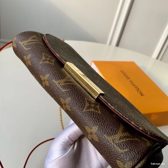 Vuitton Favorite Louis PM 0225
